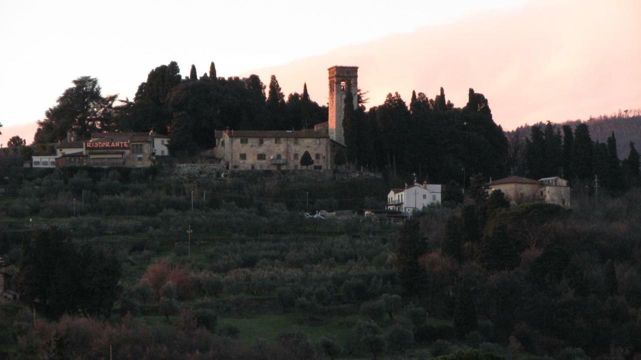 Borgo Della Rocca Acomodação com café da manhã Montemurlo Exterior foto
