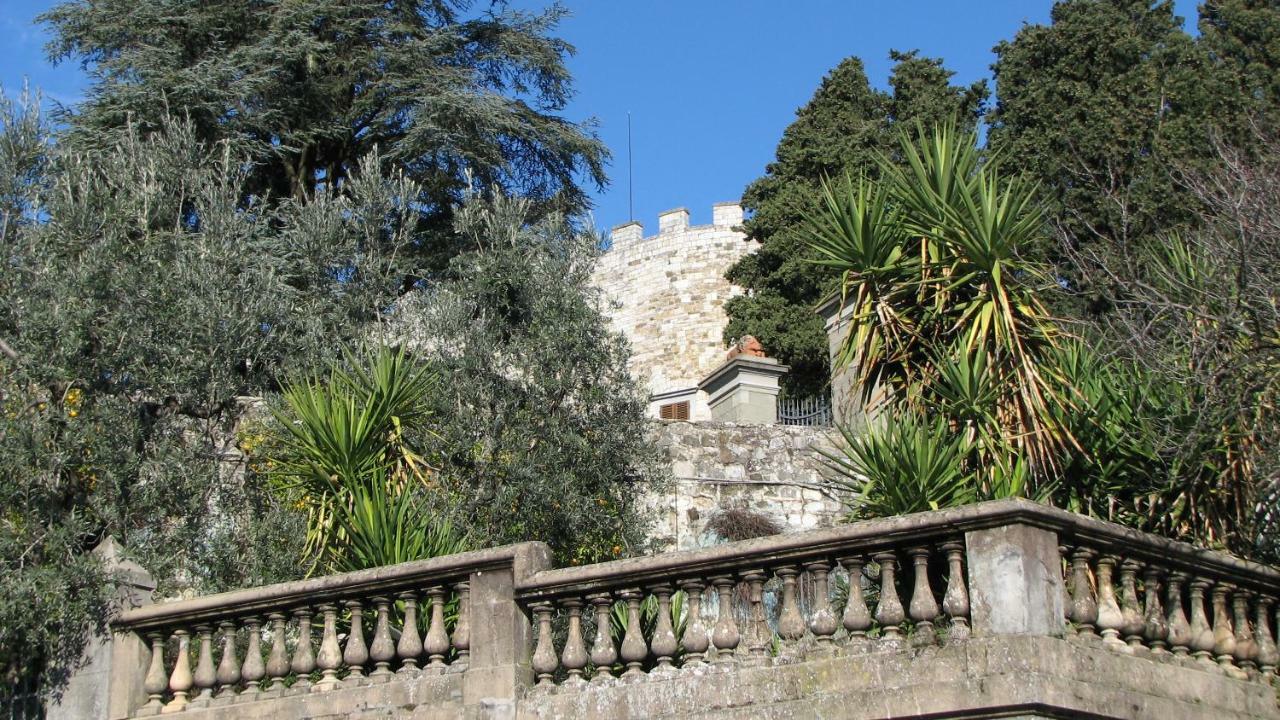 Borgo Della Rocca Acomodação com café da manhã Montemurlo Exterior foto