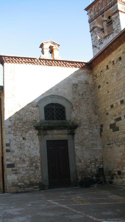 Borgo Della Rocca Acomodação com café da manhã Montemurlo Exterior foto